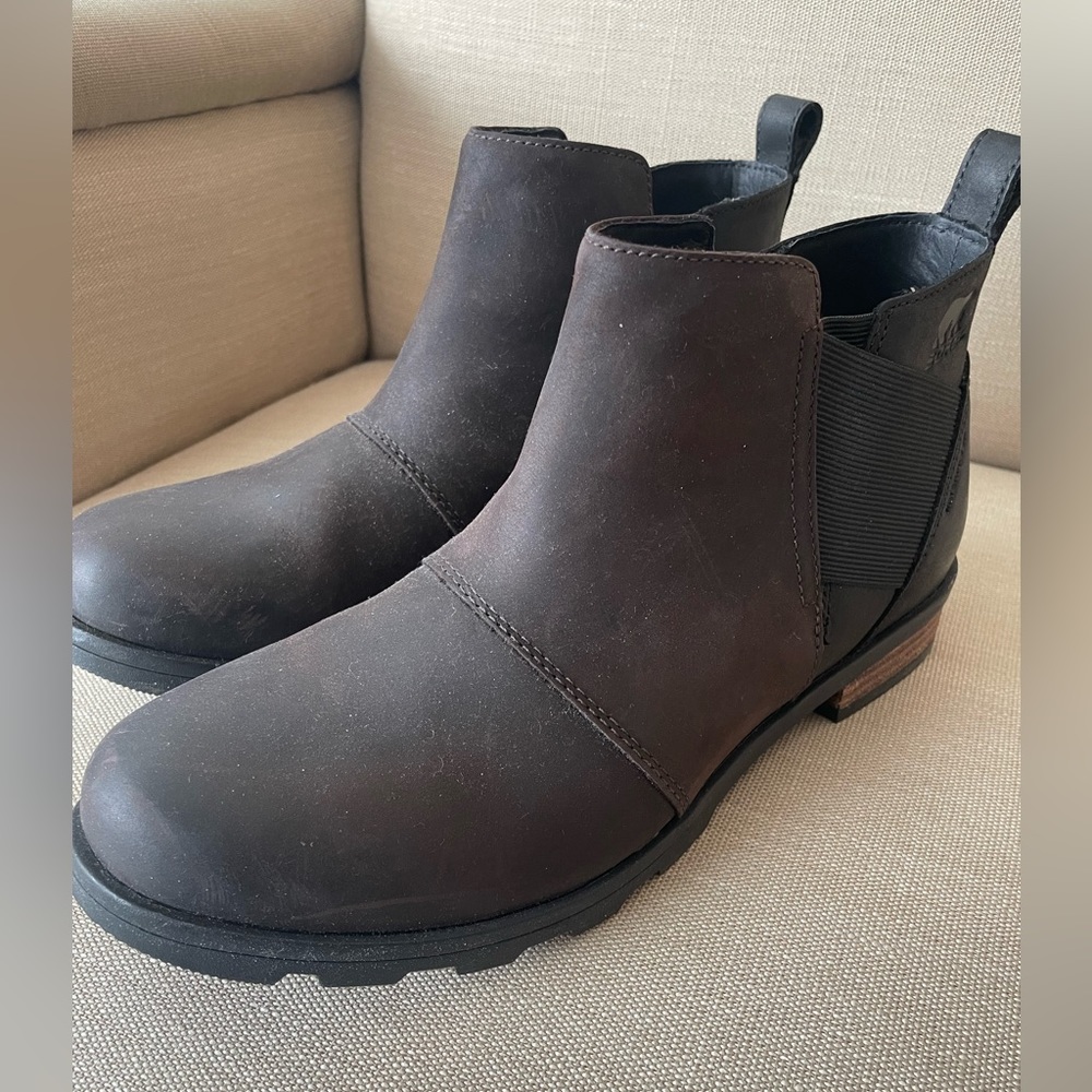 SOREL LEATHER+WATERPROOF Booties